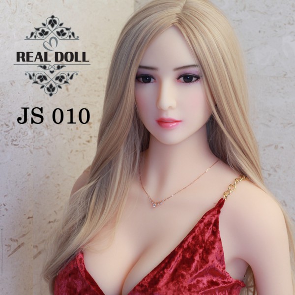 혼자 사는 남자에게 필요한 단 한 사람 – 리얼돌 JS 010의 특별한 존재감